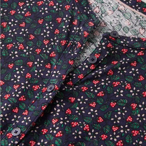 NWT Boden Smocked Jersey Shirt Dress Navy Strawberry Print (size 14) - Picture 8 of 15
